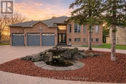 70 FAIRWAY CRESCENT  Wasaga Beach, ON L9Z 1B8