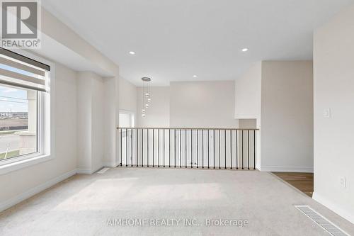 11407 Leslie Street, Richmond Hill, ON - Indoor Photo Showing Other Room