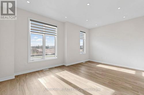 11407 Leslie Street, Richmond Hill, ON - Indoor Photo Showing Other Room
