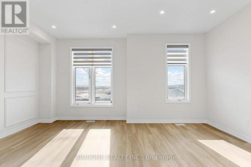 11407 Leslie Street, Richmond Hill, ON - Indoor Photo Showing Other Room