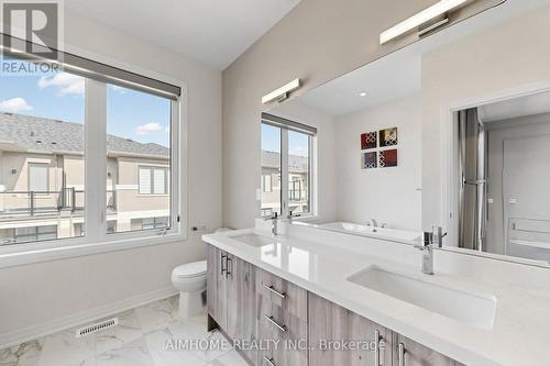 11407 Leslie Street, Richmond Hill, ON - Indoor Photo Showing Bathroom