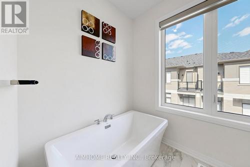 11407 Leslie Street, Richmond Hill, ON - Indoor Photo Showing Bathroom