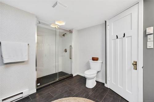 99 Garner Rd, Salt Spring, BC 