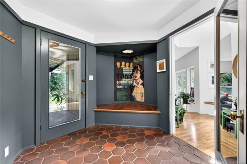 99 Garner Rd, Salt Spring, BC 