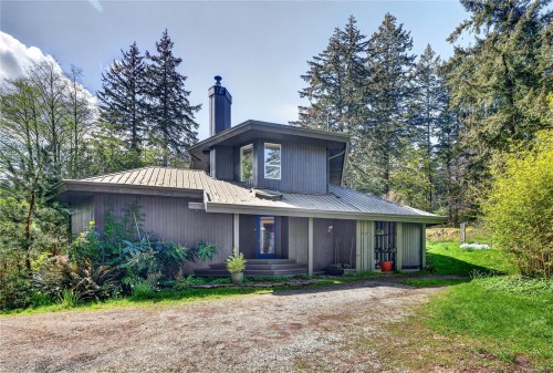 99 Garner Rd, Salt Spring, BC 