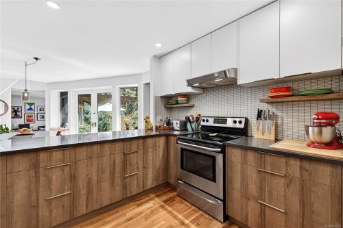 99 Garner Rd, Salt Spring, BC 