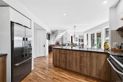 99 Garner Rd, Salt Spring, BC 