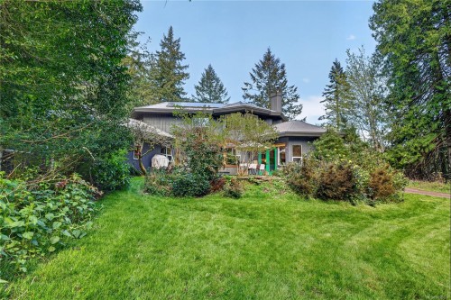 99 Garner Rd, Salt Spring, BC 