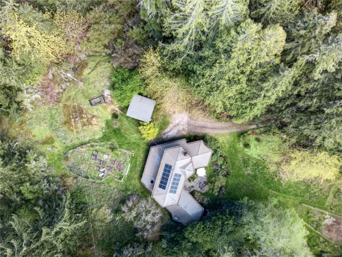 99 Garner Rd, Salt Spring, BC 