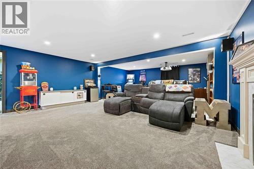 608 Mc Master Court, Sarnia, ON - Indoor