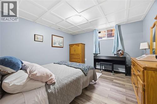 608 Mc Master Court, Sarnia, ON - Indoor Photo Showing Bedroom