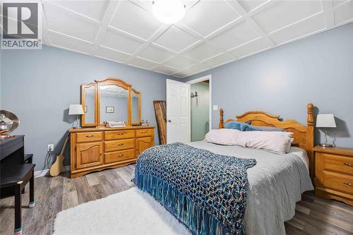 608 Mc Master Court, Sarnia, ON - Indoor Photo Showing Bedroom