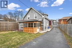 93 WALNUT Street Brantford, ON N3T 1H3