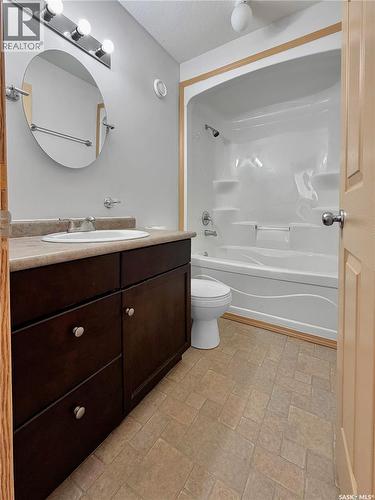 414 Lake Street, Esterhazy, SK - Indoor Photo Showing Bathroom