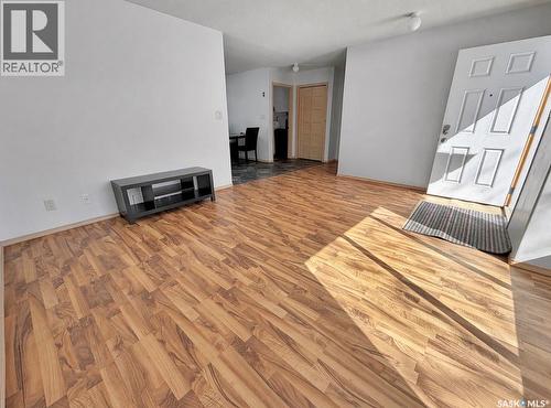 414 Lake Street, Esterhazy, SK - Indoor
