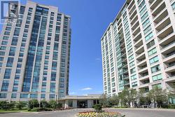 403 - 88 PROMENADE CIRCLE Vaughan, ON L4J 9A4
