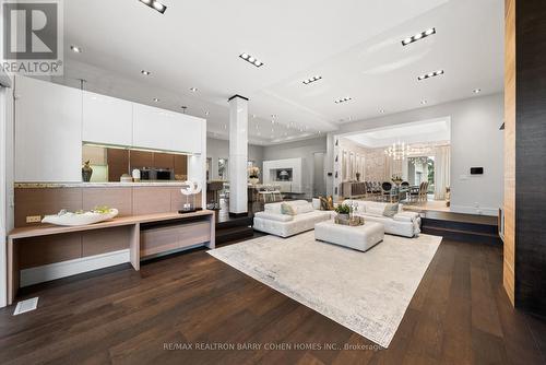 19 Maryvale Crescent, Richmond Hill, ON - Indoor