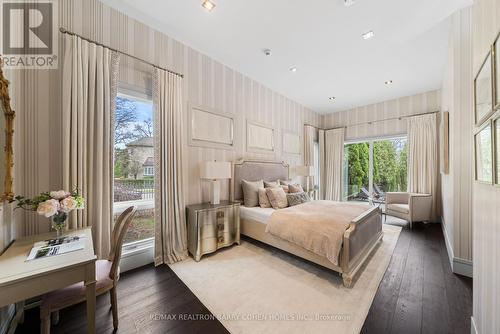 19 Maryvale Crescent, Richmond Hill, ON - Indoor Photo Showing Bedroom