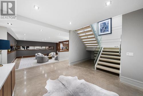 19 Maryvale Crescent, Richmond Hill, ON - Indoor Photo Showing Other Room