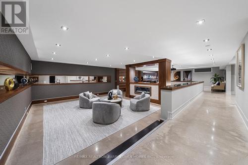19 Maryvale Crescent, Richmond Hill, ON - Indoor Photo Showing Other Room