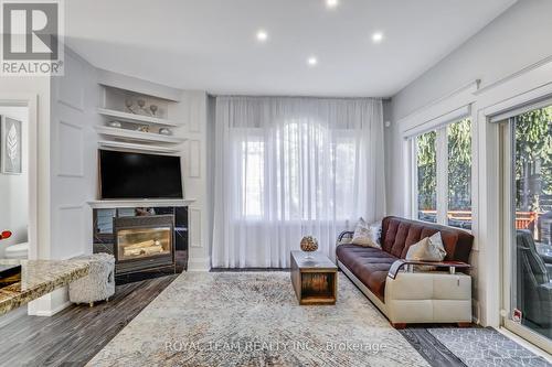 97 Centre Street E, Richmond Hill, ON - Indoor Photo Showing Living Room With Fireplace