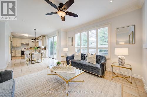 5041 Dryden Avenue, Burlington, ON - Indoor Photo Showing Living Room
