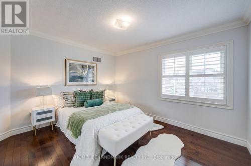5041 Dryden Avenue, Burlington, ON - Indoor Photo Showing Bedroom