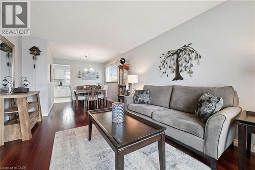 52 Tuerr Drive, Kitchener, ON - Indoor Photo Showing Living Room