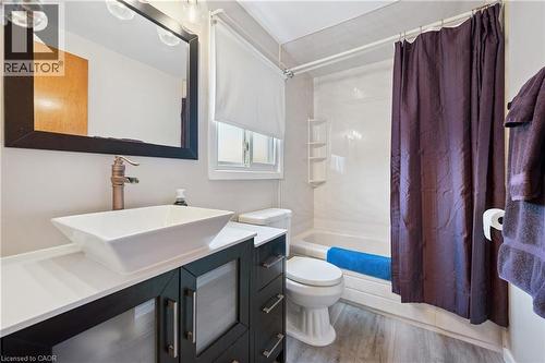 52 Tuerr Drive, Kitchener, ON - Indoor Photo Showing Bathroom
