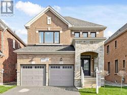 122 SCARLET WAY Bradford West Gwillimbury, ON L3Z 4J2