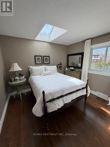 1184 Kingston Road, Pickering, ON 