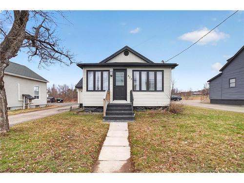 375 Champlain St, Dieppe, NB 