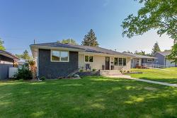 15 Creighton Boulevard Brandon, MB R7B 0Y1