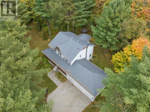 29 ROBERT BOULEVARD  Springwater, ON L0L 1V0