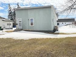 17 4th Avenue SW Dauphin, MB R7N 1M8
