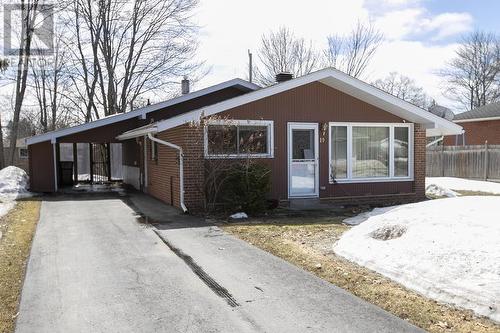 19 Passmore RD  Sault Ste. Marie, ON P6B 3T9