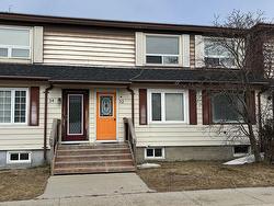 32 McCullough Street  Marathon, ON P0T 2E0