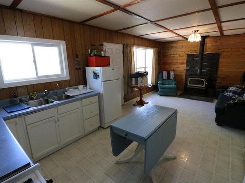 Cl4111 Winnipeg River, Kenora, ON - Indoor Photo Showing Kitchen With Double Sink