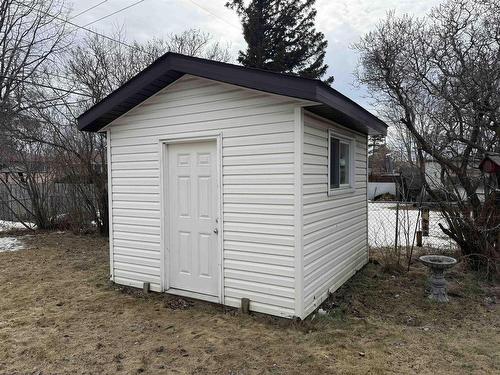 2214 Arthur St E, Thunder Bay, ON 