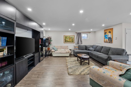 Salle familiale - 225 Rue De Montreux, Laval (Vimont), QC - Indoor Photo Showing Living Room