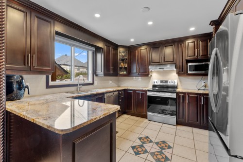 Cuisine - 225 Rue De Montreux, Laval (Vimont), QC - Indoor Photo Showing Kitchen