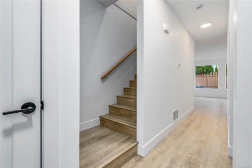 A-1044 Lazo Rd, Comox, BC - Indoor Photo Showing Other Room