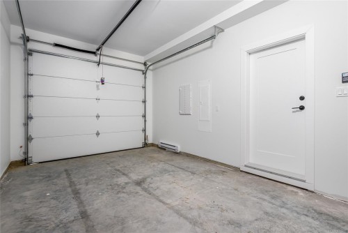 A-1044 Lazo Rd, Comox, BC - Indoor Photo Showing Garage