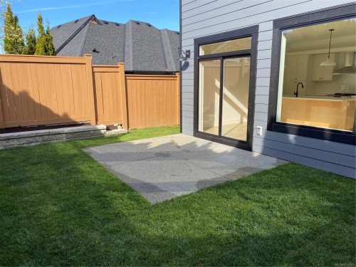 B-1044 Lazo Rd, Comox, BC - Outdoor