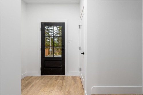B-1044 Lazo Rd, Comox, BC - Indoor Photo Showing Other Room