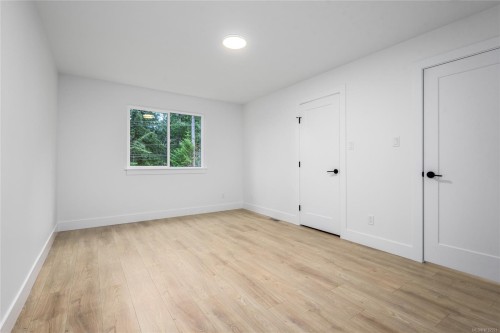 B-1044 Lazo Rd, Comox, BC - Indoor Photo Showing Other Room