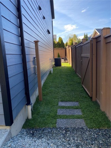 B-1044 Lazo Rd, Comox, BC - Outdoor