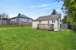 2818 Maryport Ave Cumberland, BC V0R 1S0