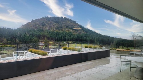 808-2000 Hannington Rd, Langford, BC - Outdoor