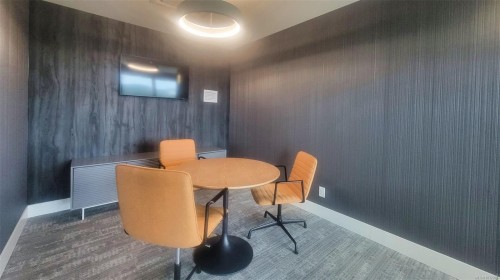 808-2000 Hannington Rd, Langford, BC - Indoor